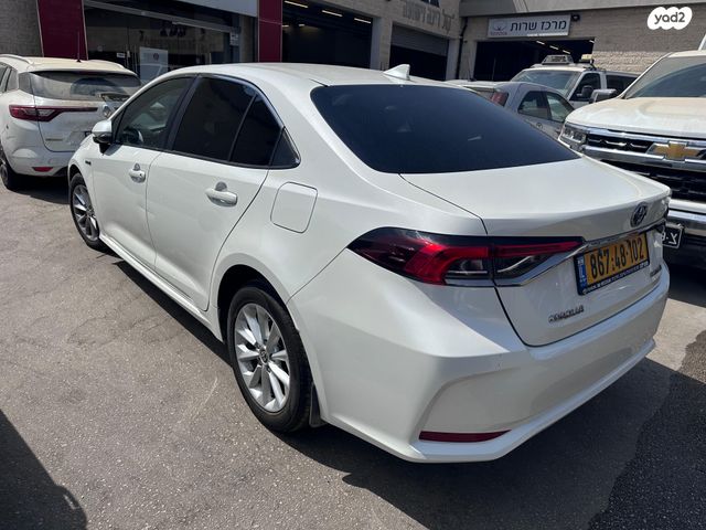 טויוטה קורולה
