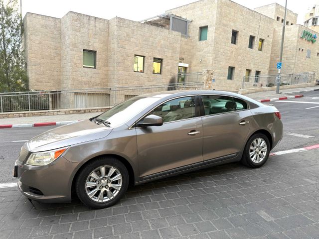 ביואיק לה-קרוס