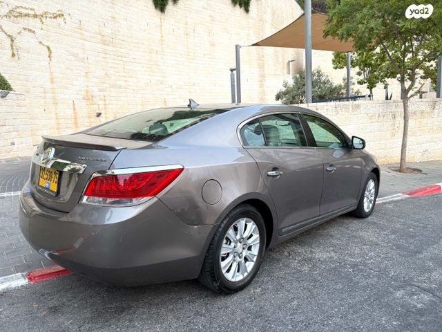 ביואיק לה-קרוס