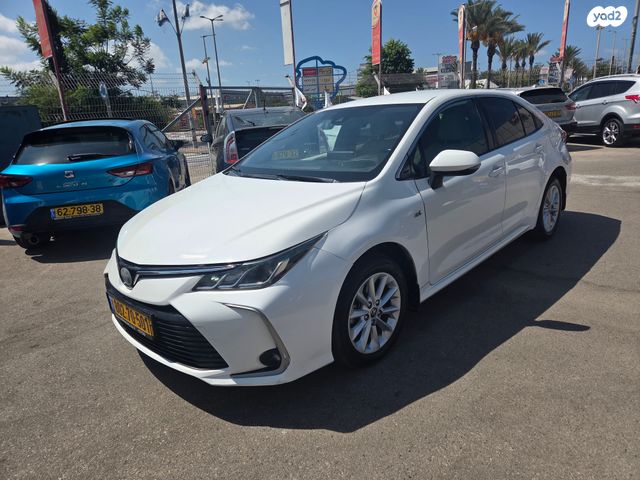 מודעת רכב טויוטה קורולה