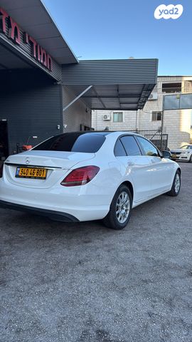 מודעת רכב מרצדס-בנץ C-class