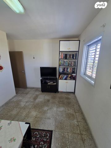 דירה, חזית חמש 15, תל גיבורים, חולון