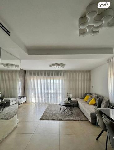 גג/ פנטהאוז, שביל חודשי השנה 3, נווה הדרים, אשקלון