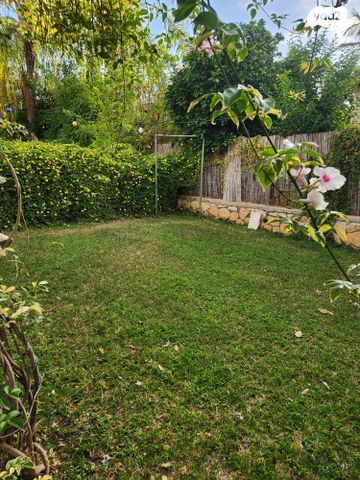 דו משפחתי, בית קמה 39, בת חפר, בת חפר