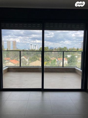 דירה, דרך שיבא 10, רמת אפעל, רמת גן