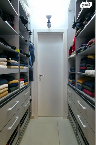 דירה, דגניה 2, ח-501, חולון