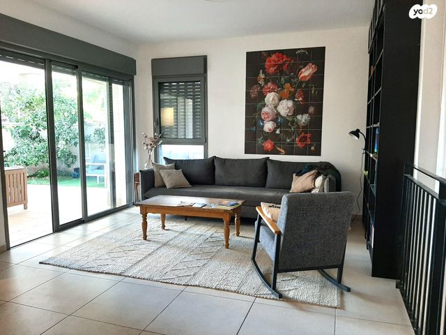 דירת גן, הרב יעקב טראב 4, עזרא, הארגזים, תל אביב יפו