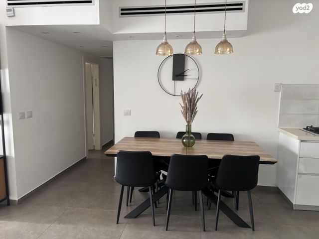 דירה, שדרות עמק האלה 16, שקמים ואגמים, אשקלון