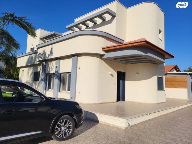 שביל המפרש 8