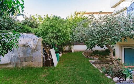 דו משפחתי, הרימונים, הגבעה, אבן יהודה