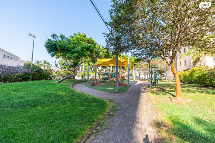 דירה, רמב"ם 26, מרכז העיר, חדרה