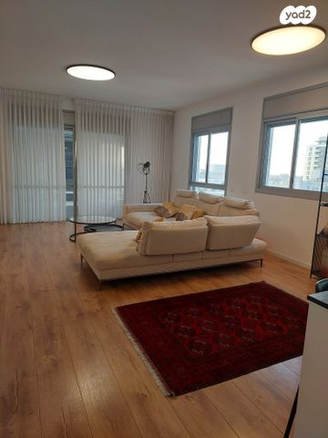 גג/ פנטהאוז, דגניה 10, ח-501, חולון