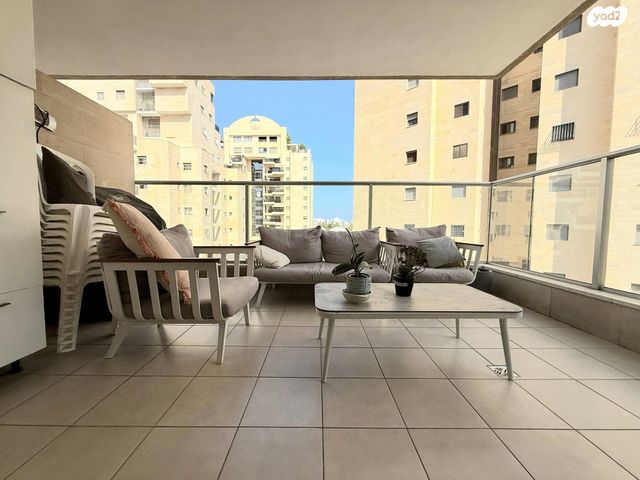 דירה, נעמי שמר, קרית אילון, חולון