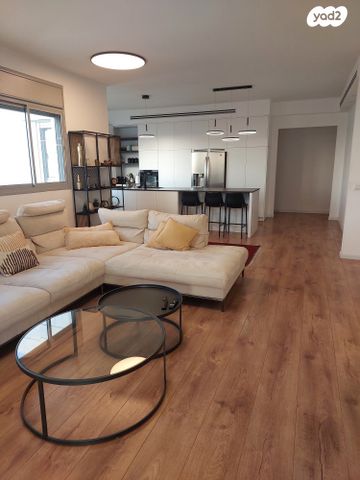 גג/ פנטהאוז, דגניה 10, ח-501, חולון