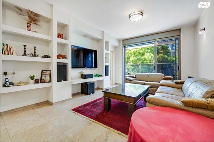 שכונת חשמונאים, מרכז העיר א