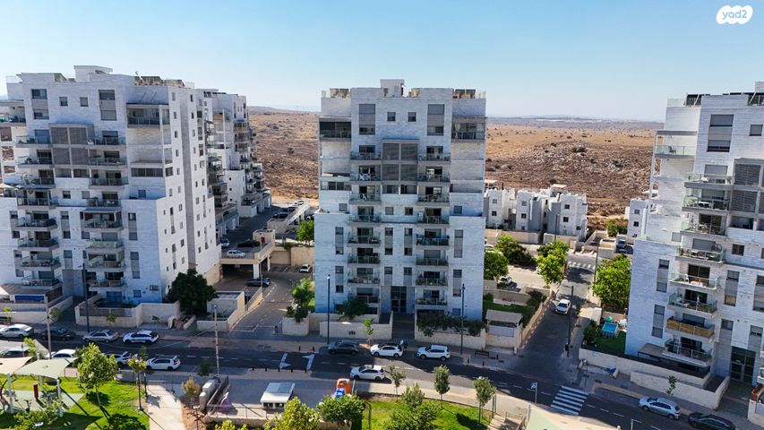 דירה, אליהו הנביא, פסגות אפק, ראש העין