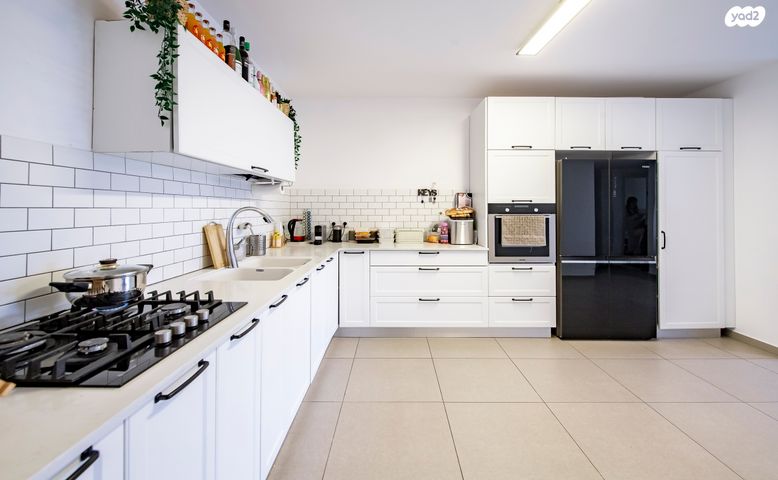 דירה, אליהו הנביא, פסגות אפק, ראש העין