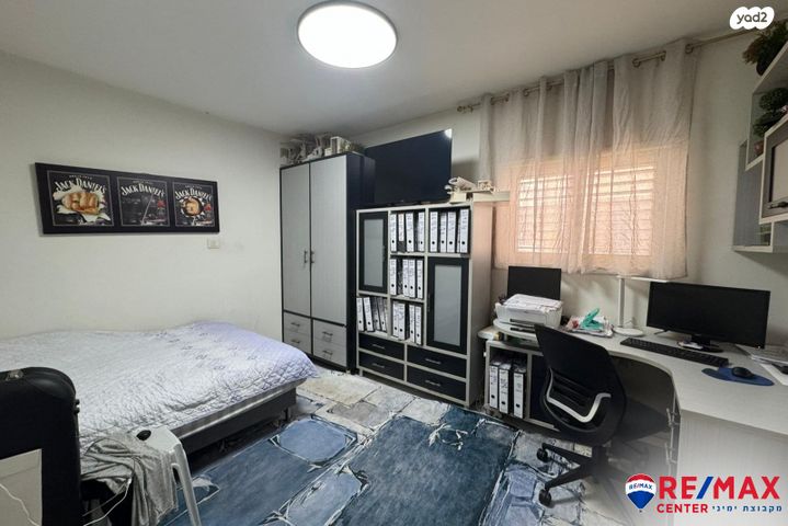 דירה, מנדלי מוכר ספרים, לב העיר, בת ים