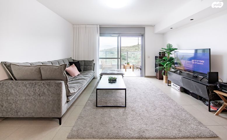 דירה, אליהו הנביא, פסגות אפק, ראש העין