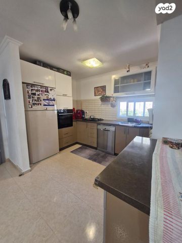 דו משפחתי, אפיק, גבים, ערד