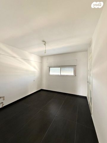 דירה, דרך העמק, רמת בלפור, מגדל העמק