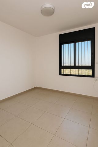 דירה, אלונים 12, קרית השרון, נתניה