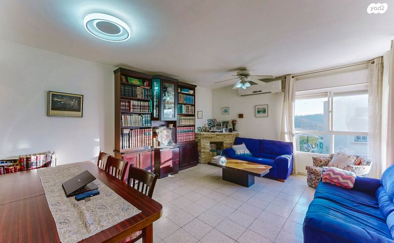 גג/ פנטהאוז, מעפילי אגוז, קרית אריה / שיינפלד, בית שמש