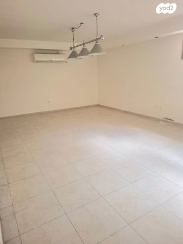 בית פרטי/ קוטג', לח"י, מרכז המושבה, גן יבנה