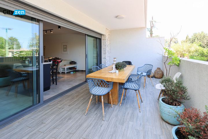 דירה, הנוטע, מרכז המושבה, אבן יהודה