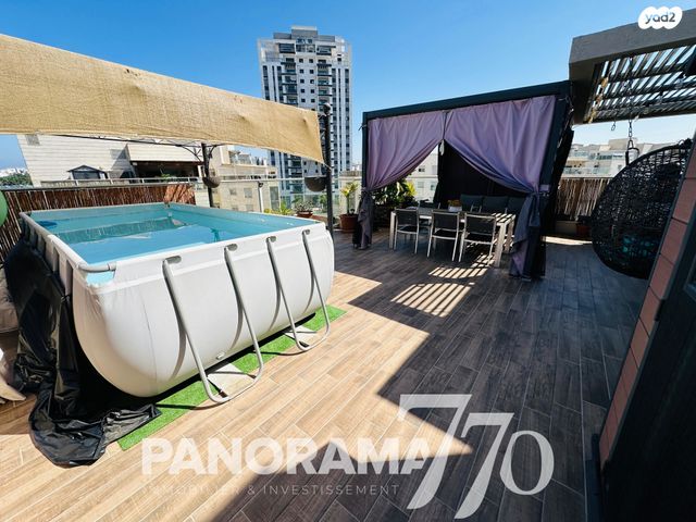 גג/ פנטהאוז, מפל התנור, שקמים ואגמים, אשקלון