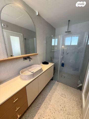 בית פרטי/ קוטג', טפחות