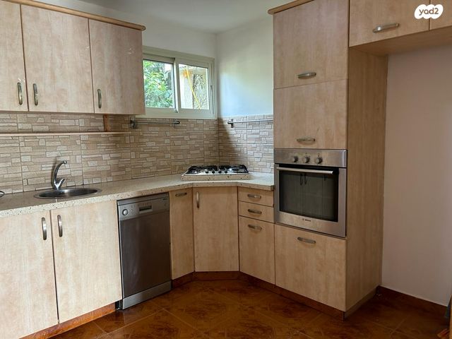 דו משפחתי, הארז, קציר, קציר