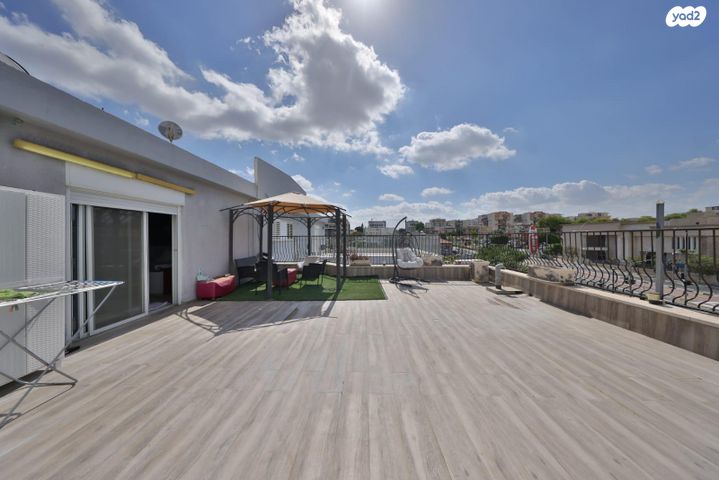 גג/ פנטהאוז, אברמסקי, קרית אתא