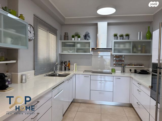 דירה, אלונים, קרית השרון, נתניה