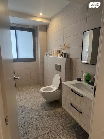 דירה, מלחמת ששת הימים 4, חדרה