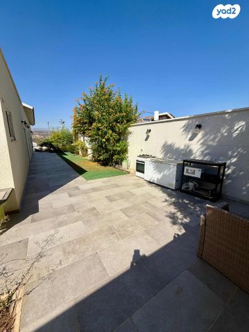 בית פרטי/ קוטג', טפחות