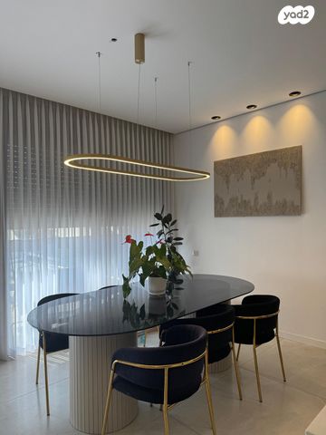 גג/ פנטהאוז, יצחק שמיר, נהריה