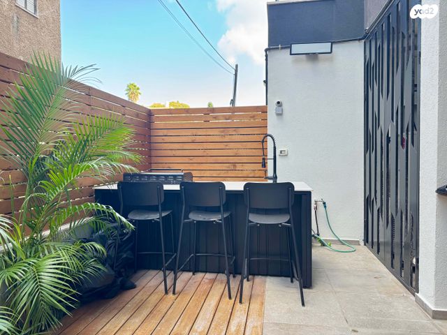 דירת גן, כיבוש העבודה, הרצליה הירוקה, נווה עובד, הרצליה