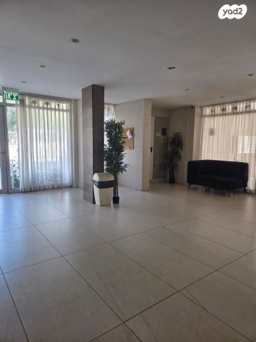 דירה, צה"ל, פתח תקווה