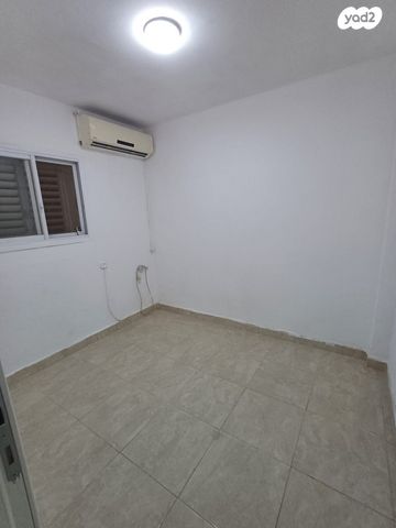 גבעת הרקפות, גבעת תל חי