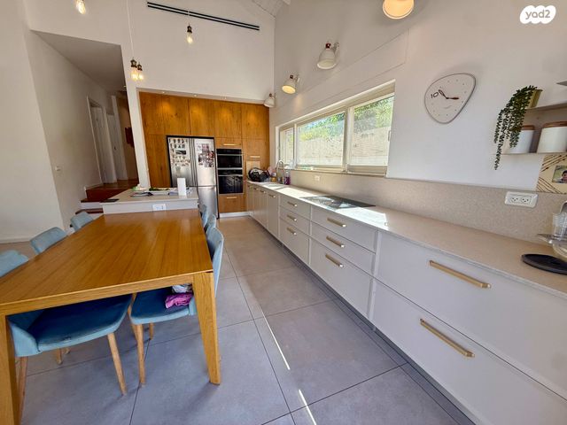 בית פרטי/ קוטג', טפחות