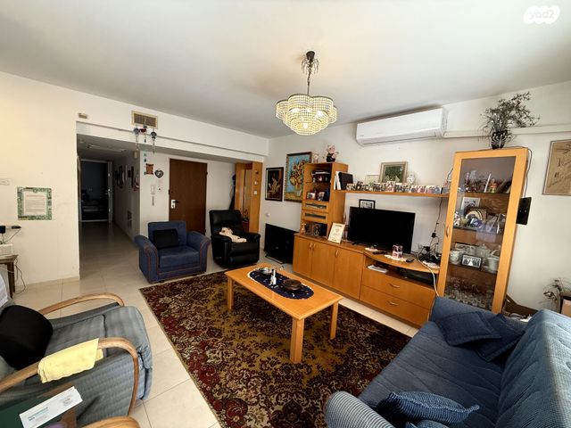 דירה, כצנלסון 15, מוצקין הותיקה, קרית מוצקין