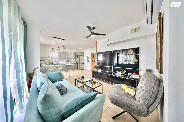 גג/ פנטהאוז, אברמסקי, קרית אתא