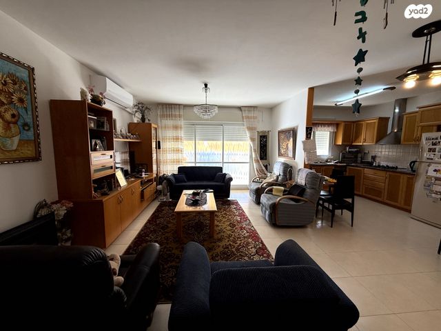 דירה, כצנלסון 15, מוצקין הותיקה, קרית מוצקין