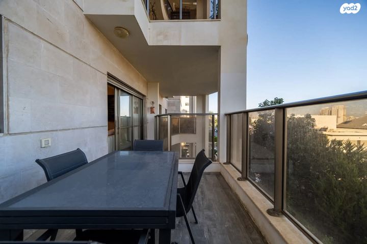 דירה, כפר גנים ג, פתח תקווה