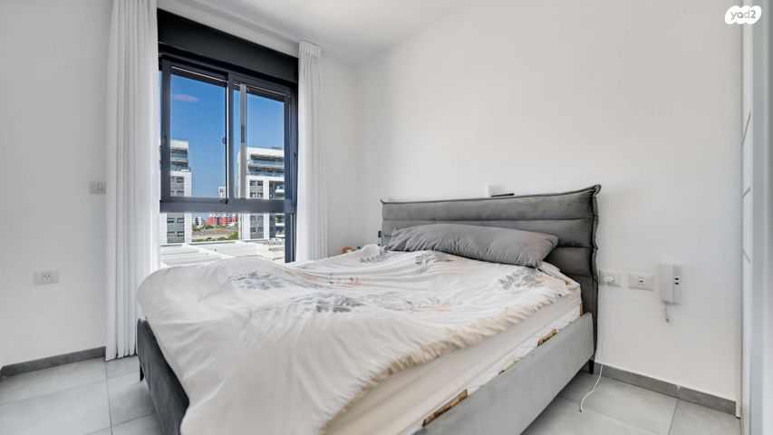 דירה, הרצליה