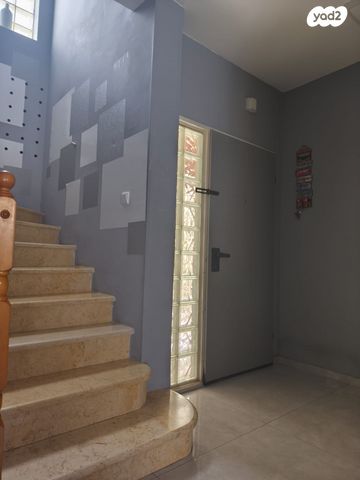 דו משפחתי, עורב, מעוף, ערד