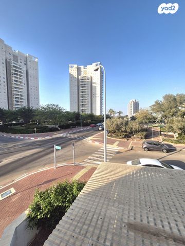 דירה, חטיבת הראל, המגינים, מודיעין מכבים רעות