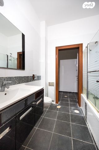 דירה, גרשון אבנר 8, ארמון הנציב, תלפיות מזרח, ירושלים