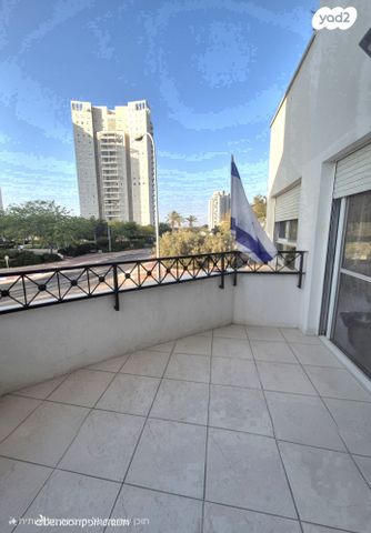 דירה, חטיבת הראל, המגינים, מודיעין מכבים רעות